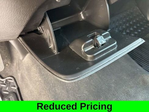 Used 2019 Chevrolet Silverado 1500 LT image 24