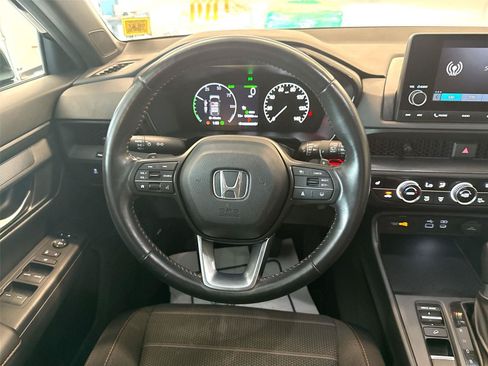 Used 2024 Honda CR-V Sport image 11