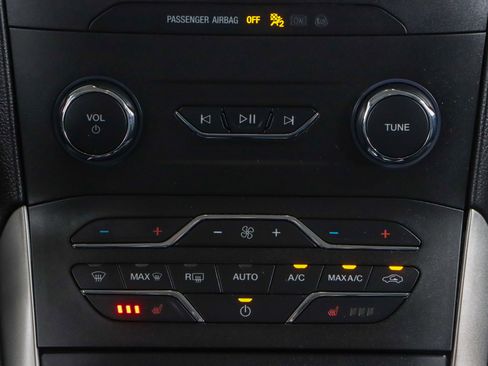 Used 2019 Ford Edge SEL w/ Equipment Group 201A image 20