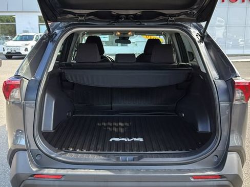 Certified 2019 Toyota RAV4 LE AWD/4WD image 24