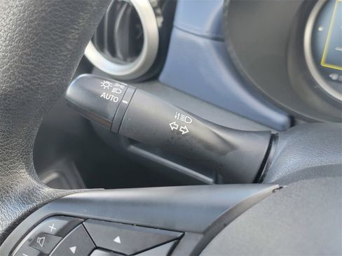 Used 2023 Nissan Versa SV image 35