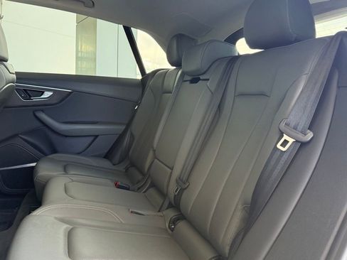 Used 2019 Audi Q8 Premium Plus image 17