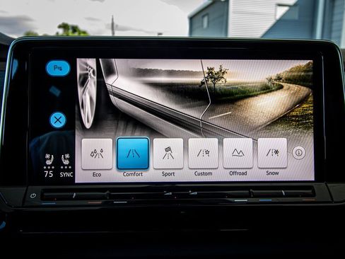 New 2026 Volkswagen Atlas Cross Sport SE image 5