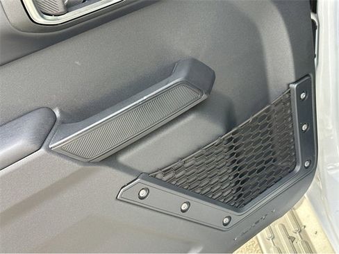 New 2025 Ford Bronco Outer Banks w/ Sasquatch Package image 38