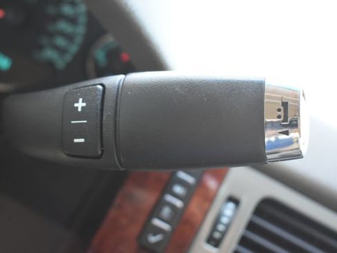 Used 2009 Chevrolet Tahoe LTZ AWD/4WD image 27