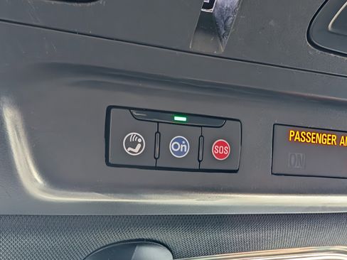 Used 2019 Chevrolet Camaro SS image 17