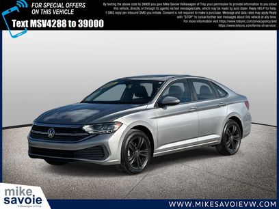 Used 2022 Volkswagen Jetta SE w/ Panoramic Sunroof Package