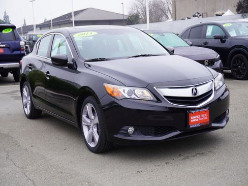 Used 2015 Acura ILX w/ Premium Package image 1