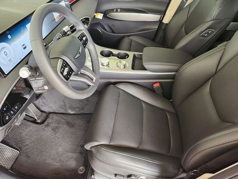 New 2026 Genesis GV70 2.5T Select AWD/4WD image 8
