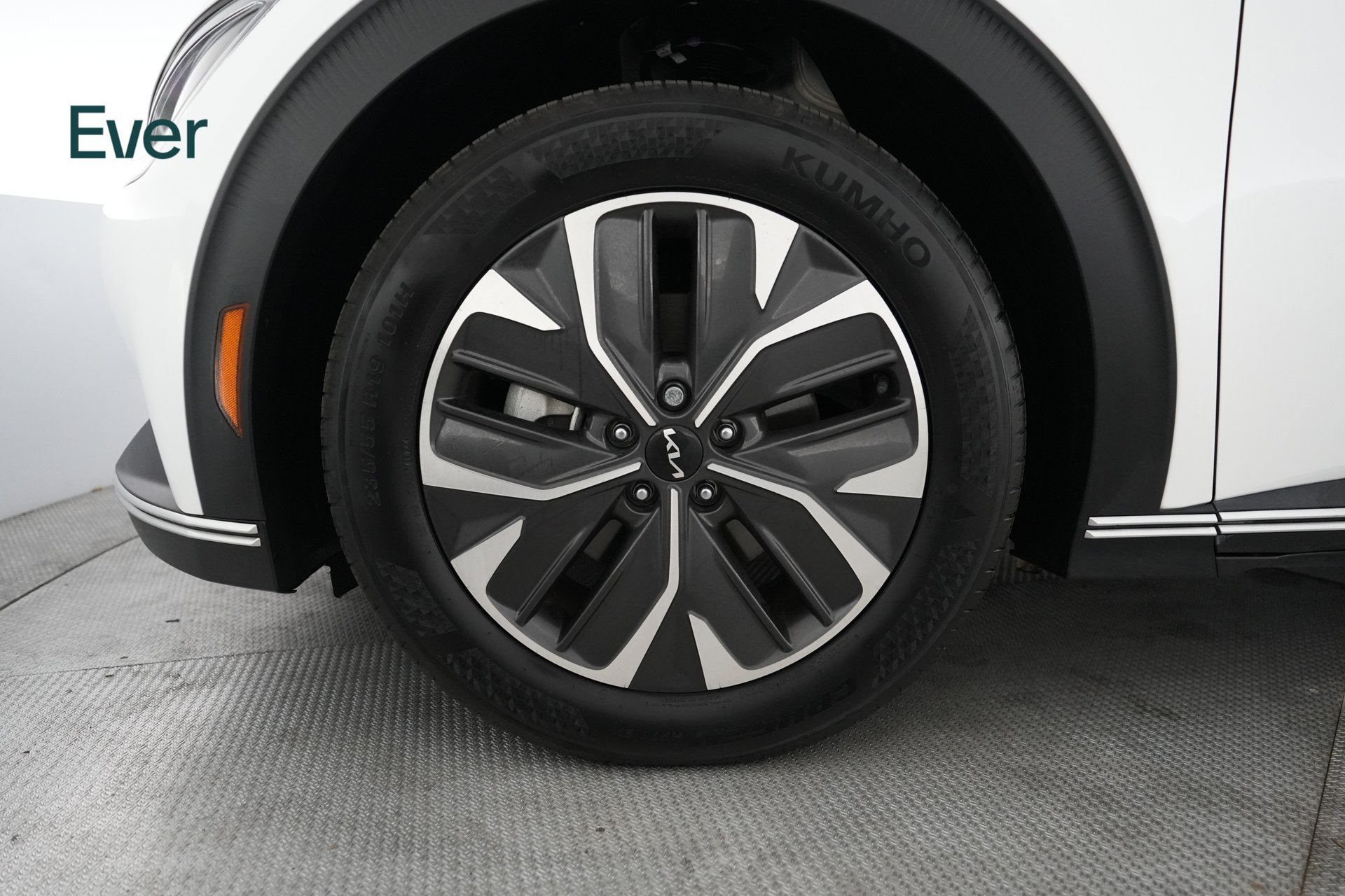Used 2024 Kia EV6 Light RWD image 19