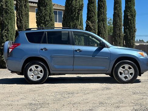 Used 2011 Toyota RAV4 4WD w/ Base L4 Extra Value Pkg image 3