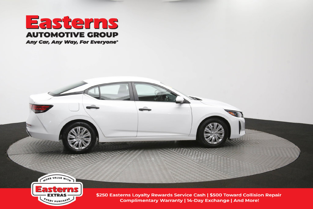 Used 2024 Nissan Sentra S FWD image 40
