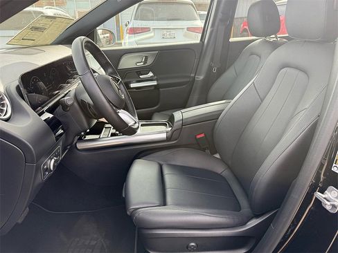 Used 2025 Mercedes-Benz GLA 250 image 5