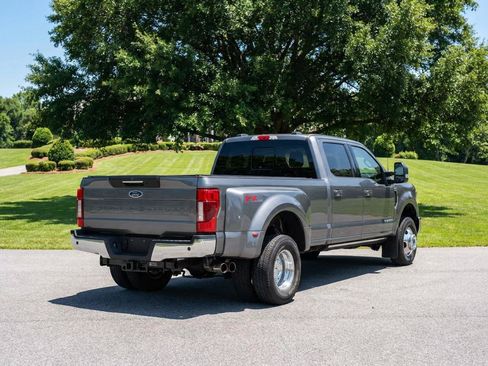 Used 2022 Ford F350 Lariat w/ Lariat Ultimate Package AWD/4WD image 2