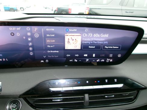 Used 2025 Buick Enclave Preferred image 16