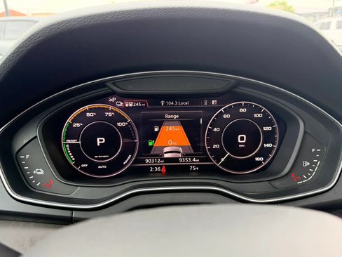 Used 2020 Audi Q5 e Premium Plus w/ Premium Plus Package AWD/4WD image 16