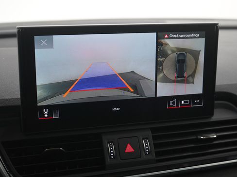 Used 2024 Audi Q5 e Premium Plus w/ Premium Plus Package image 29