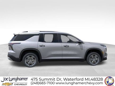 New 2026 Chevrolet Traverse LT w/ LPO, Floor Liner Package AWD/4WD image 5