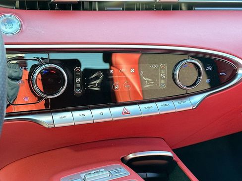 Used 2023 Genesis GV70 2.5T w/ Sport Prestige Package image 16