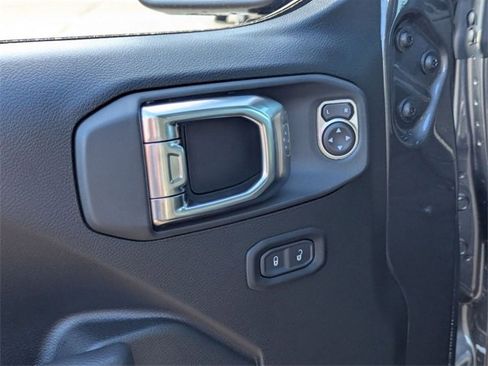 New 2025 Jeep Gladiator Sport image 16