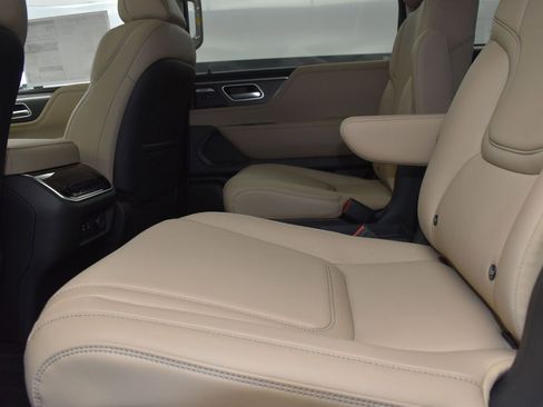 New 2026 INFINITI QX80 Pure w/ Cargo Package image 16