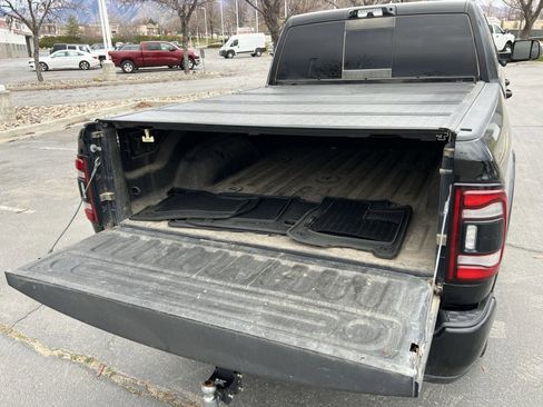 Used 2022 RAM 2500 Limited image 32