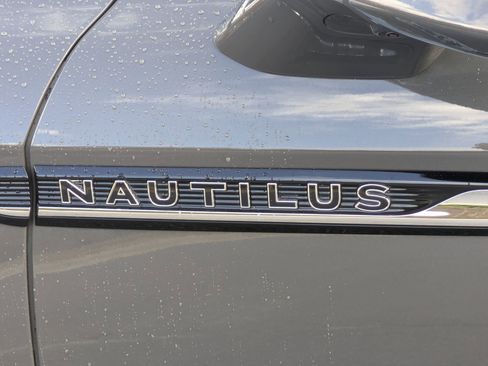 Used 2023 Lincoln Nautilus Black Label w/ Class II Trailer Tow Package image 34