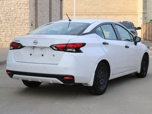 Used 2024 Nissan Versa S w/ Trunk Package image 3