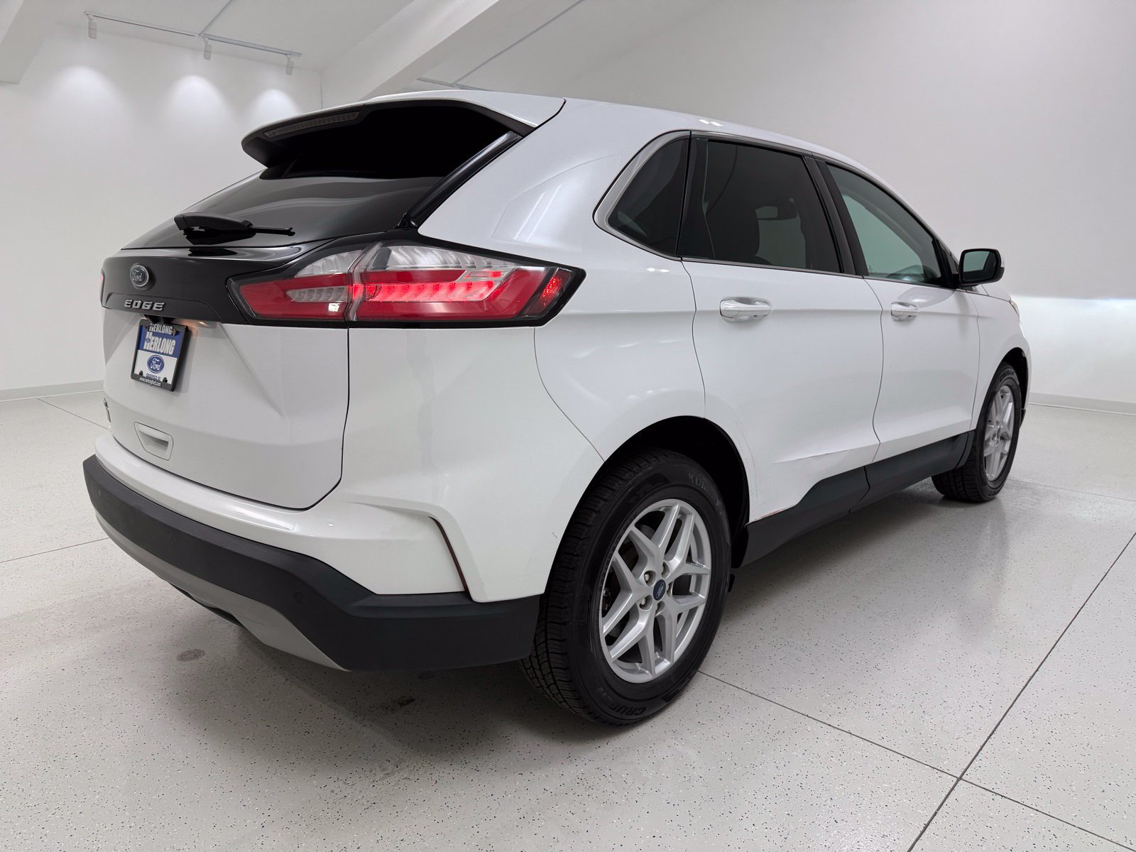 Used 2021 Ford Edge SEL FWD image 8