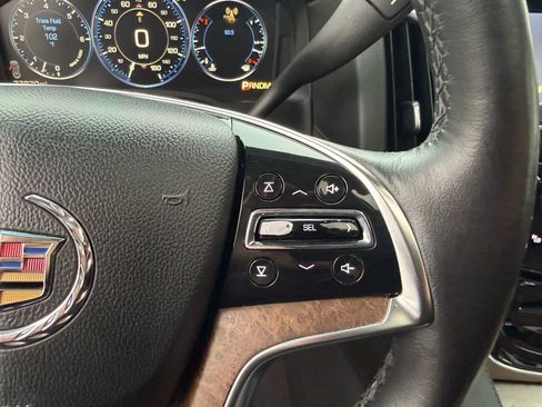 Used 2015 Cadillac Escalade ESV Luxury image 23