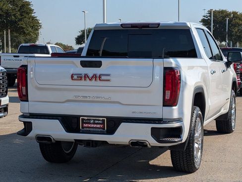 Used 2024 GMC Sierra 1500 Denali AWD/4WD image 4