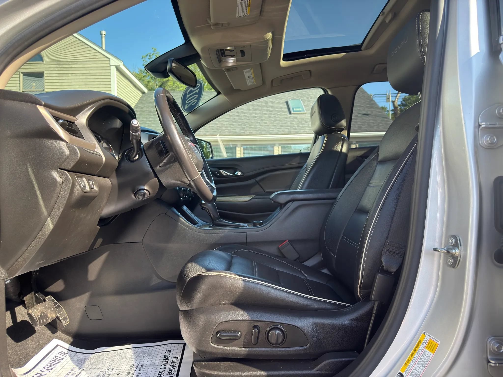Used 2019 GMC Acadia Denali AWD/4WD image 20