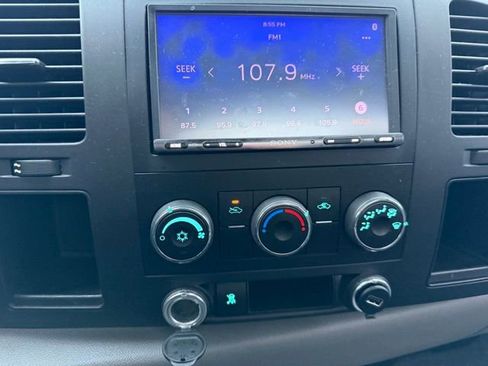 Used 2011 Chevrolet Silverado 1500 W/T image 13