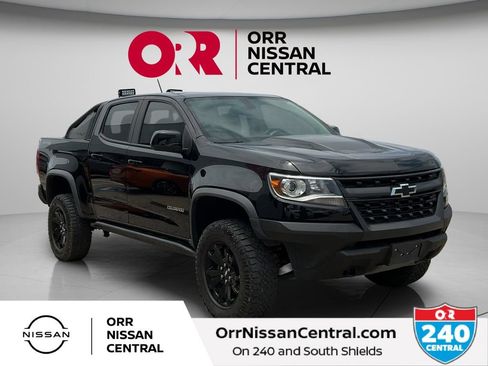 Used 2018 Chevrolet Colorado ZR2 w/ ZR2 Midnight Special Edition AWD/4WD image 3