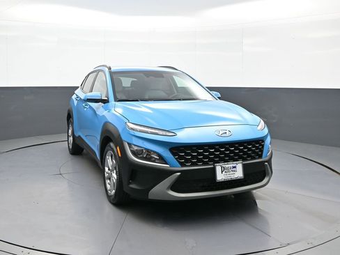 Certified 2023 Hyundai Kona SEL w/ Cargo Package AWD/4WD image 3