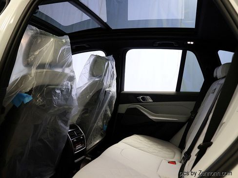 New 2026 BMW X5 xDrive50e w/ Climate Comfort Package image 14