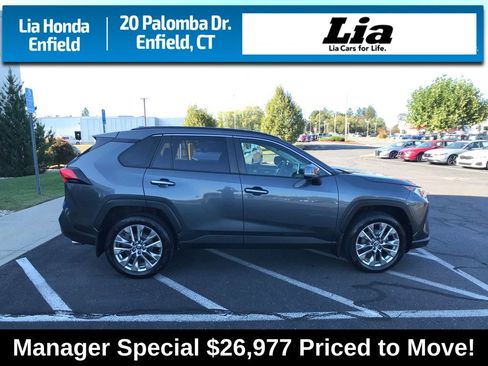 Used 2019 Toyota RAV4 Limited image 12
