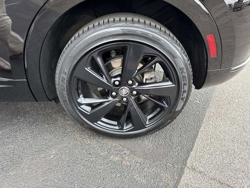 Used 2022 Buick Envision Essence w/ Sport Touring Package FWD image 30