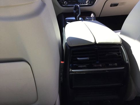 Used 2019 BMW 540i image 29