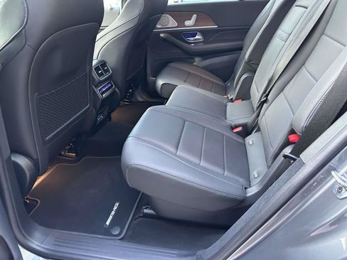 Certified 2025 Mercedes-Benz GLS 450 4MATIC image 41