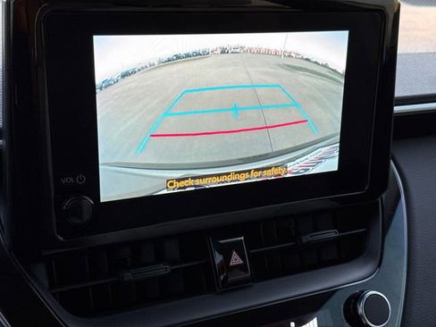 Used 2024 Toyota Corolla Cross LE image 26