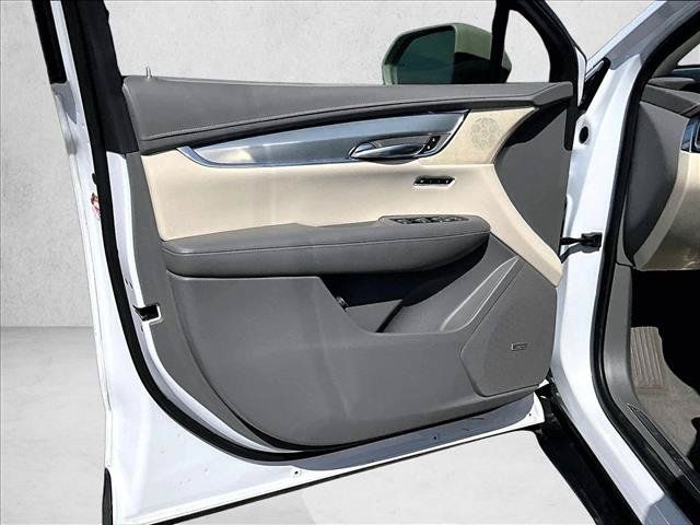 Used 2019 Cadillac XT5 Luxury AWD/4WD image 17