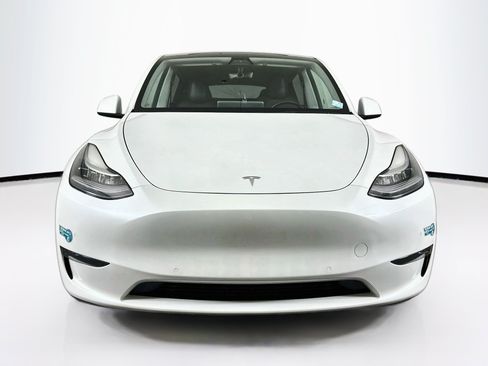 Used 2021 Tesla Model Y Long Range AWD/4WD image 2