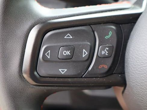 Used 2024 Jeep Wrangler Unlimited Rubicon AWD/4WD image 11