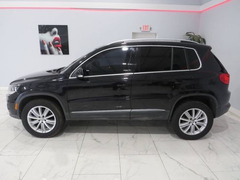 Used 2015 Volkswagen Tiguan SE FWD image 4