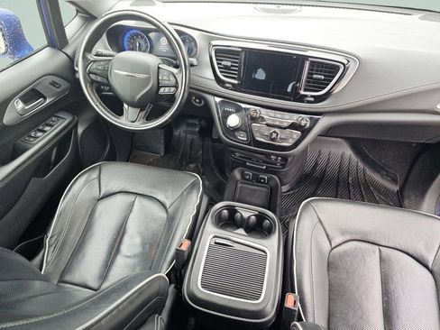 Used 2019 Chrysler Pacifica Limited FWD image 27
