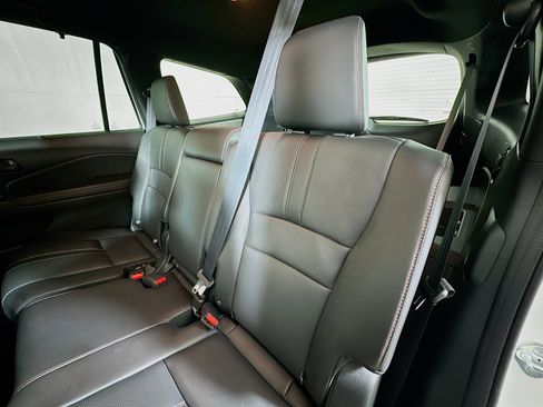 Used 2022 Honda Pilot TrailSport image 24