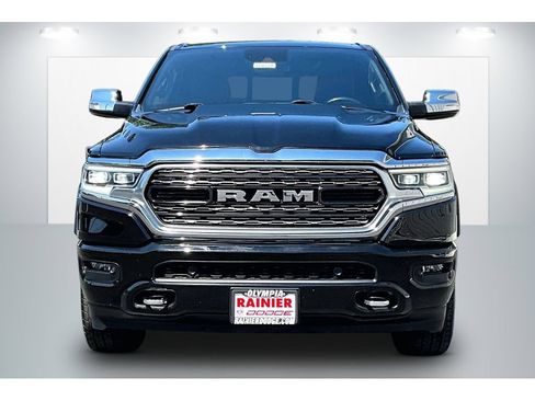 Used 2022 RAM 1500 Limited w/ Trailer Tow Group AWD/4WD image 3