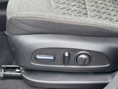 Used 2024 Chevrolet Equinox LT image 15