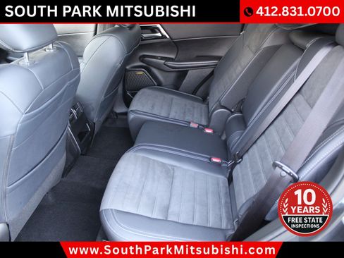 Used 2025 Mitsubishi Outlander SE AWD/4WD image 15